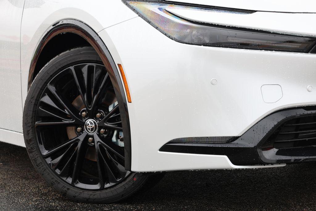 new 2026 Toyota Prius Plug-In Hybrid car, priced at $42,002