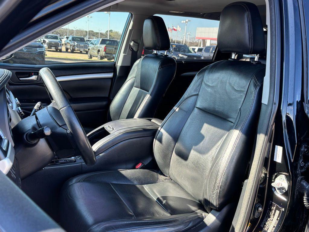 used 2018 Toyota Highlander car, priced at $23,991