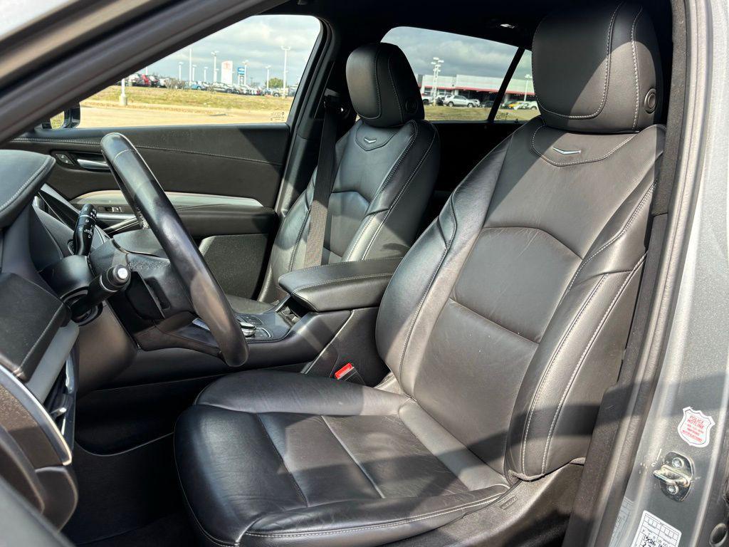 used 2023 Cadillac XT4 car, priced at $24,491