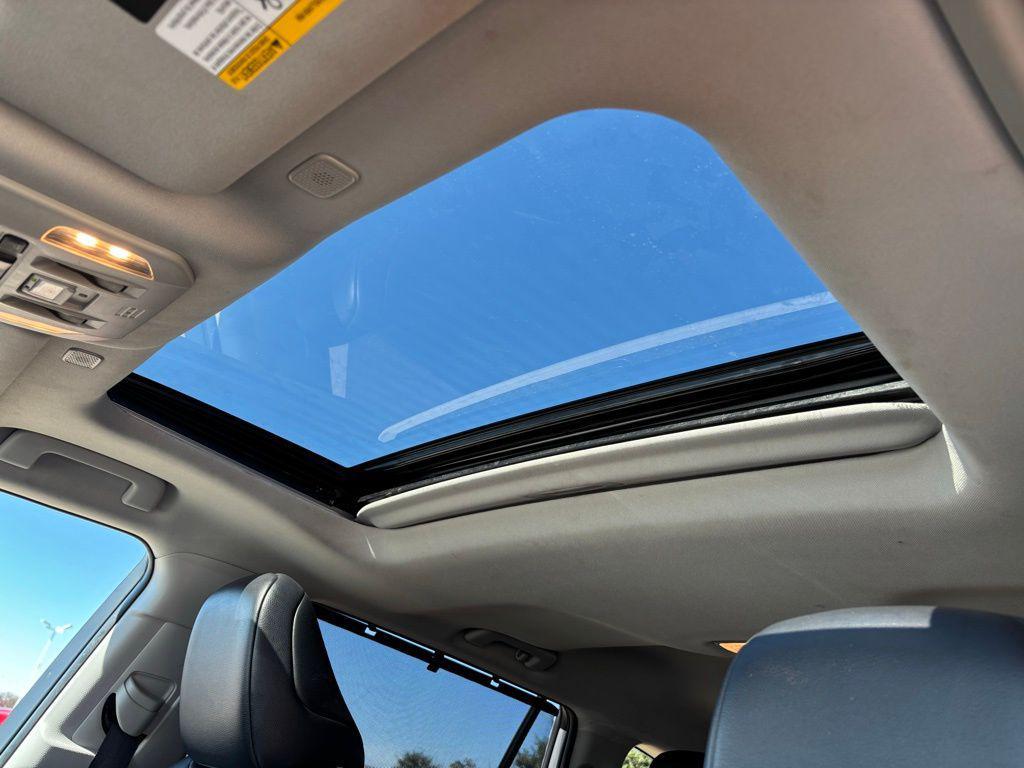 used 2023 Toyota Highlander car, priced at $30,181