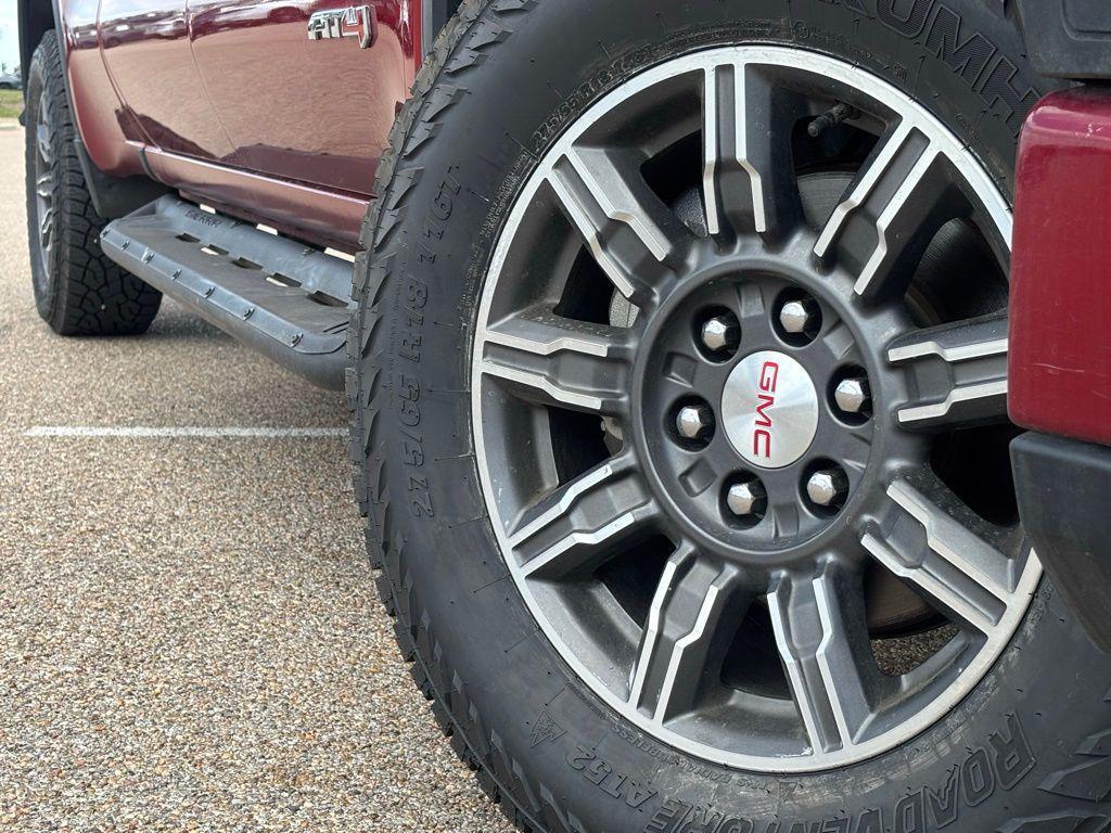 used 2024 GMC Sierra 1500 car, priced at $47,199