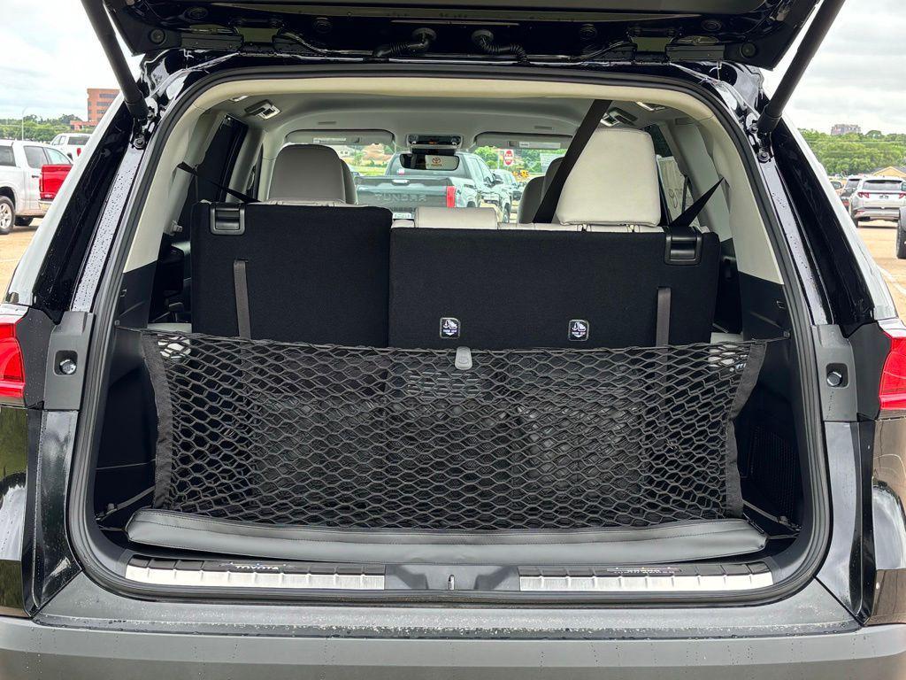 new 2026 Toyota Grand Highlander car, priced at $49,910