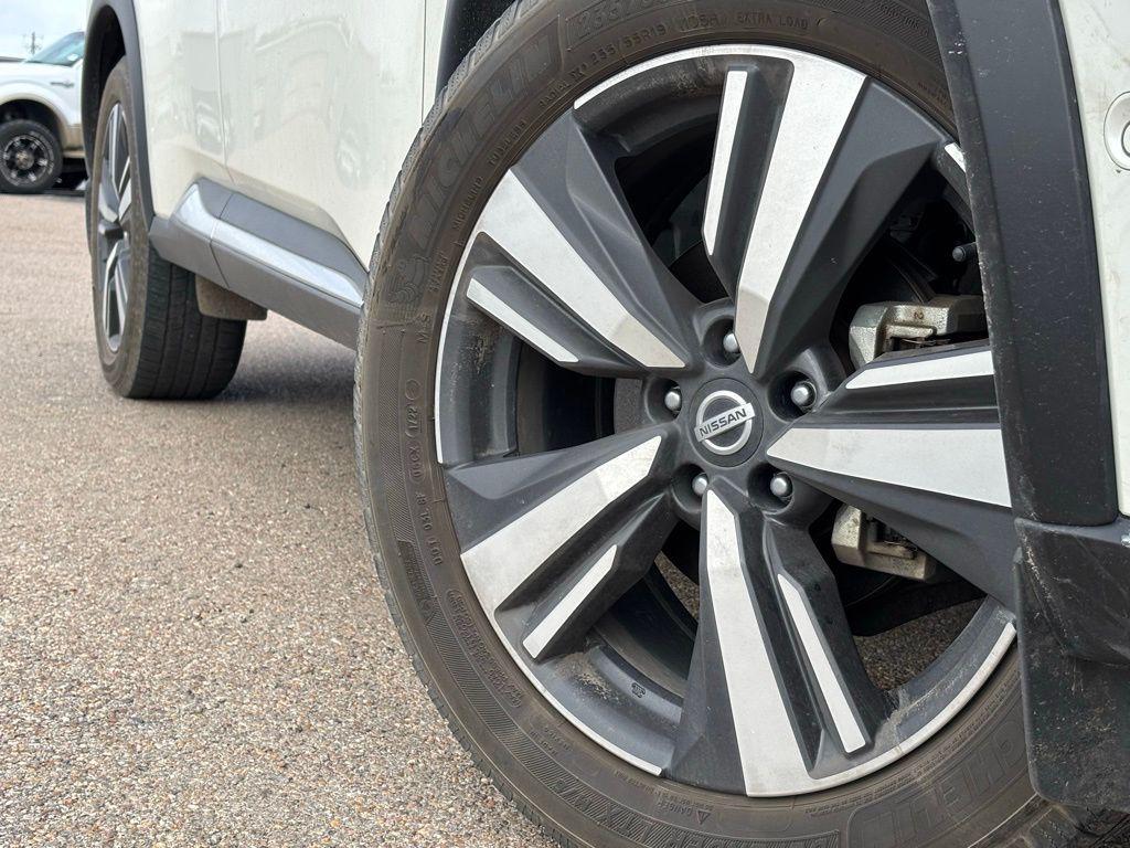 used 2021 Nissan Rogue car, priced at $19,911