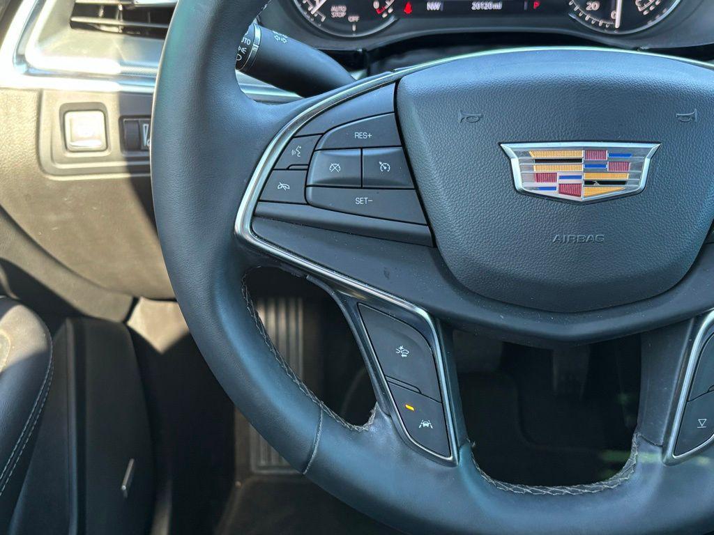 used 2024 Cadillac XT5 car, priced at $31,318
