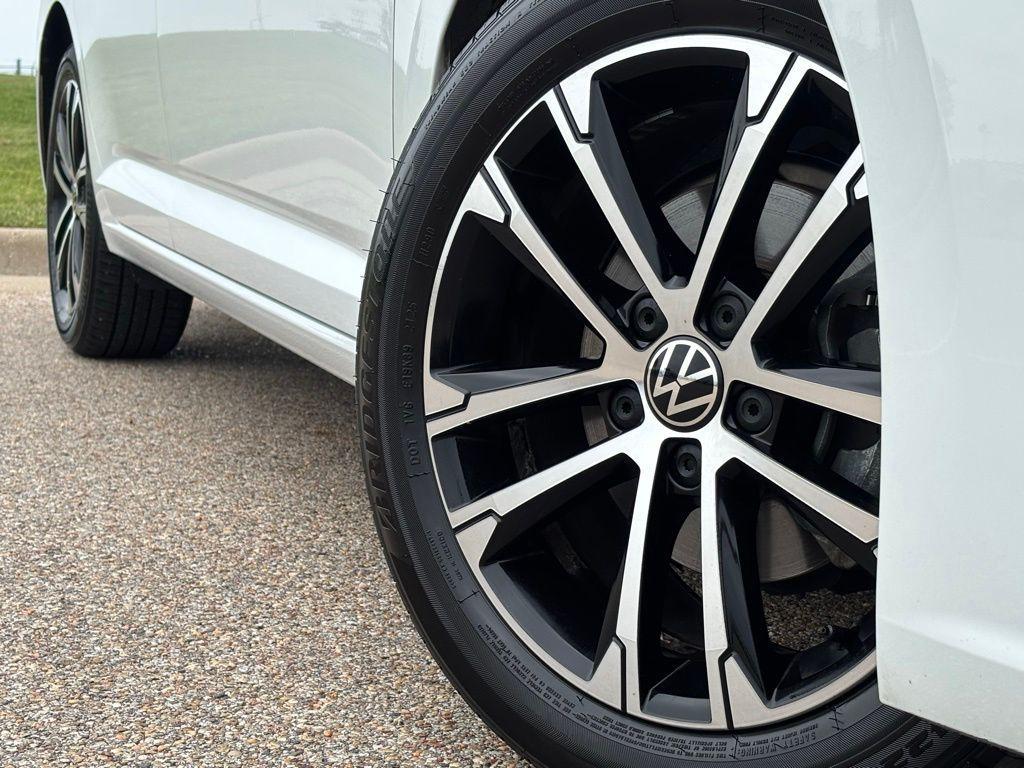 used 2023 Volkswagen Jetta car, priced at $17,991