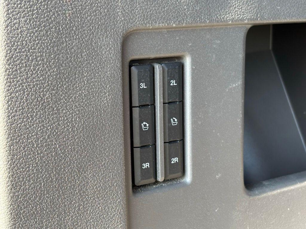 used 2021 Ford Expedition car, priced at $25,991