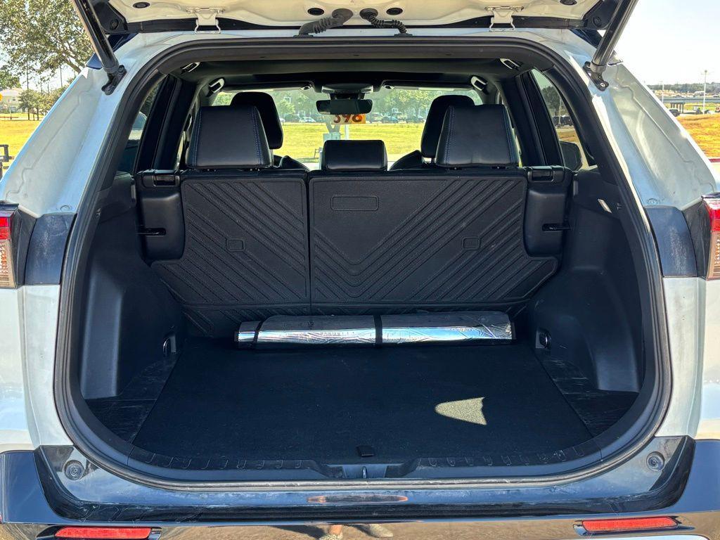 used 2022 Toyota RAV4 Hybrid car, priced at $30,591