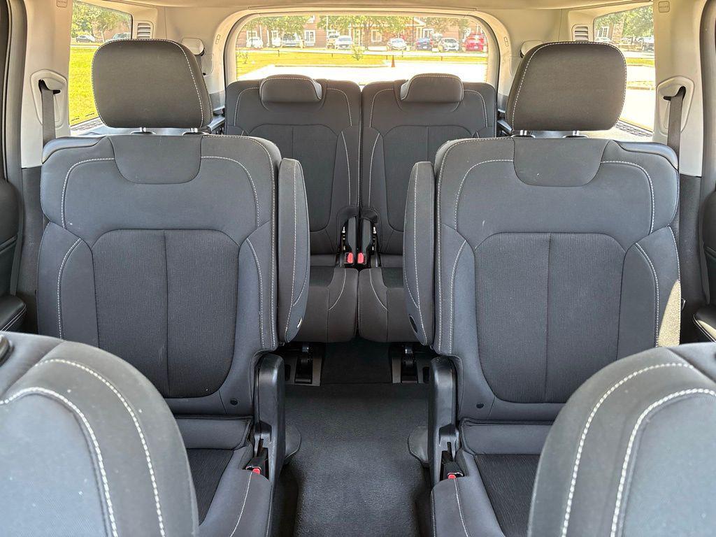 used 2023 Jeep Grand Cherokee L car, priced at $25,991