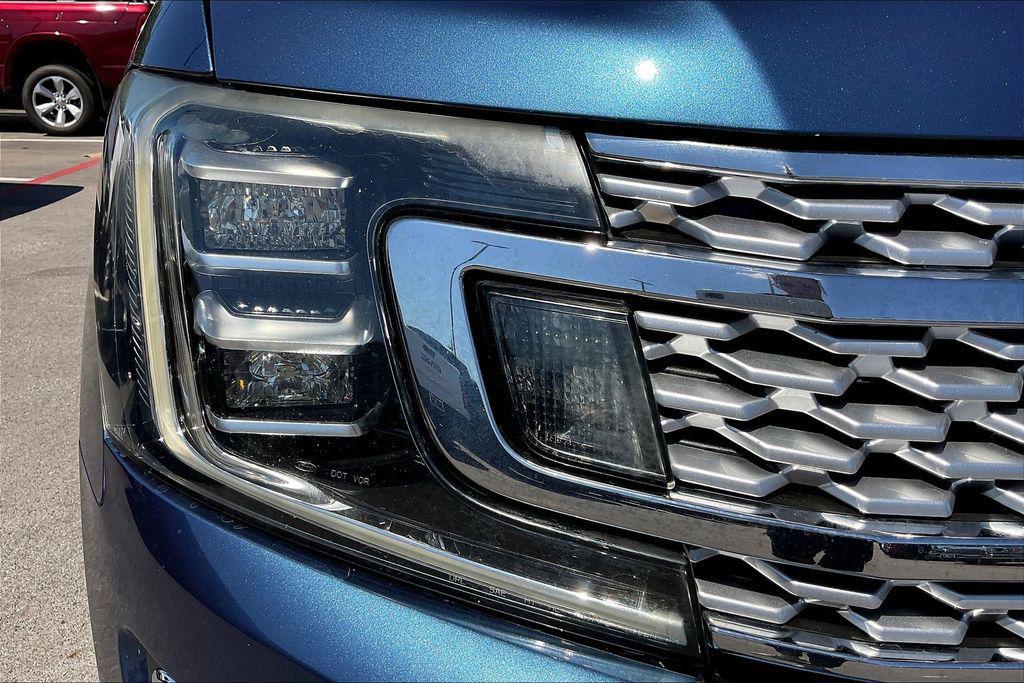 used 2019 Ford Expedition car, priced at $27,991