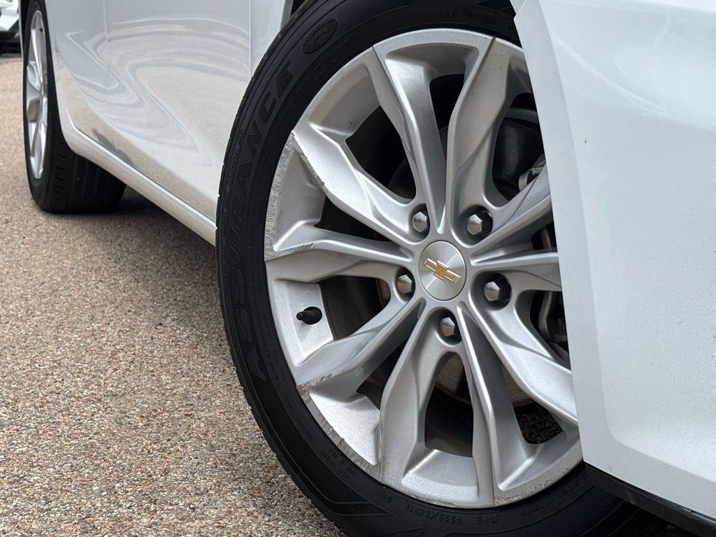 used 2025 Chevrolet Malibu car, priced at $19,991