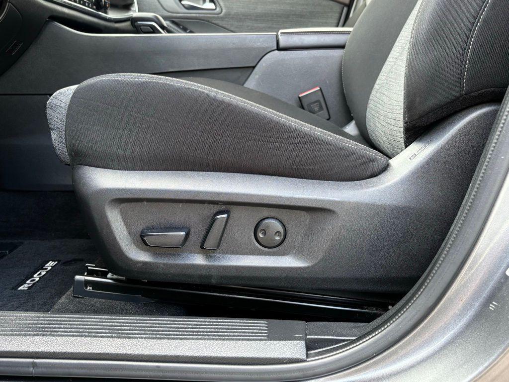 used 2023 Nissan Rogue car, priced at $23,991