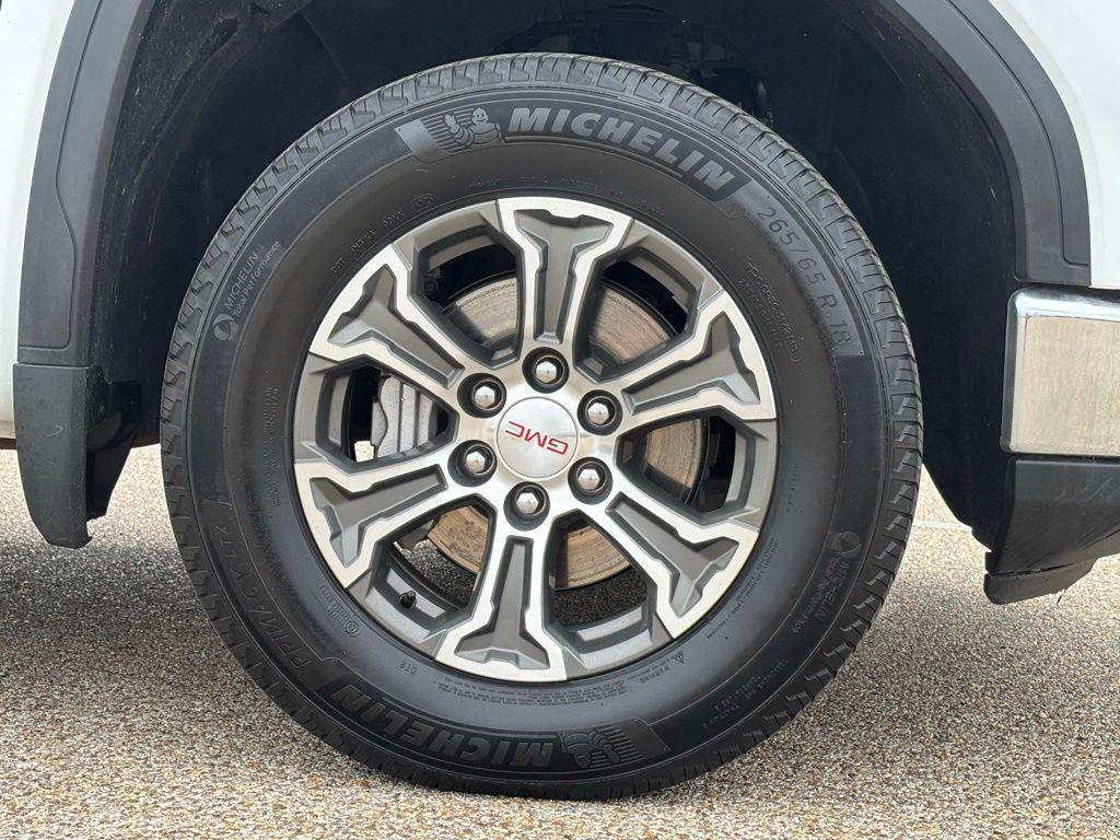 used 2025 GMC Sierra 1500 car, priced at $45,991