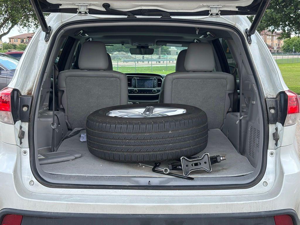 used 2018 Toyota Highlander car, priced at $20,991