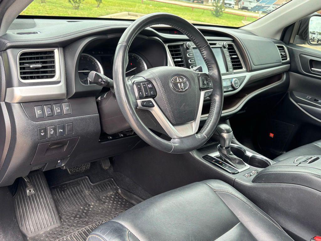 used 2019 Toyota Highlander car, priced at $23,991