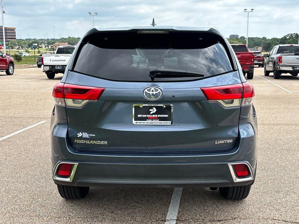 used 2019 Toyota Highlander car, priced at $23,991