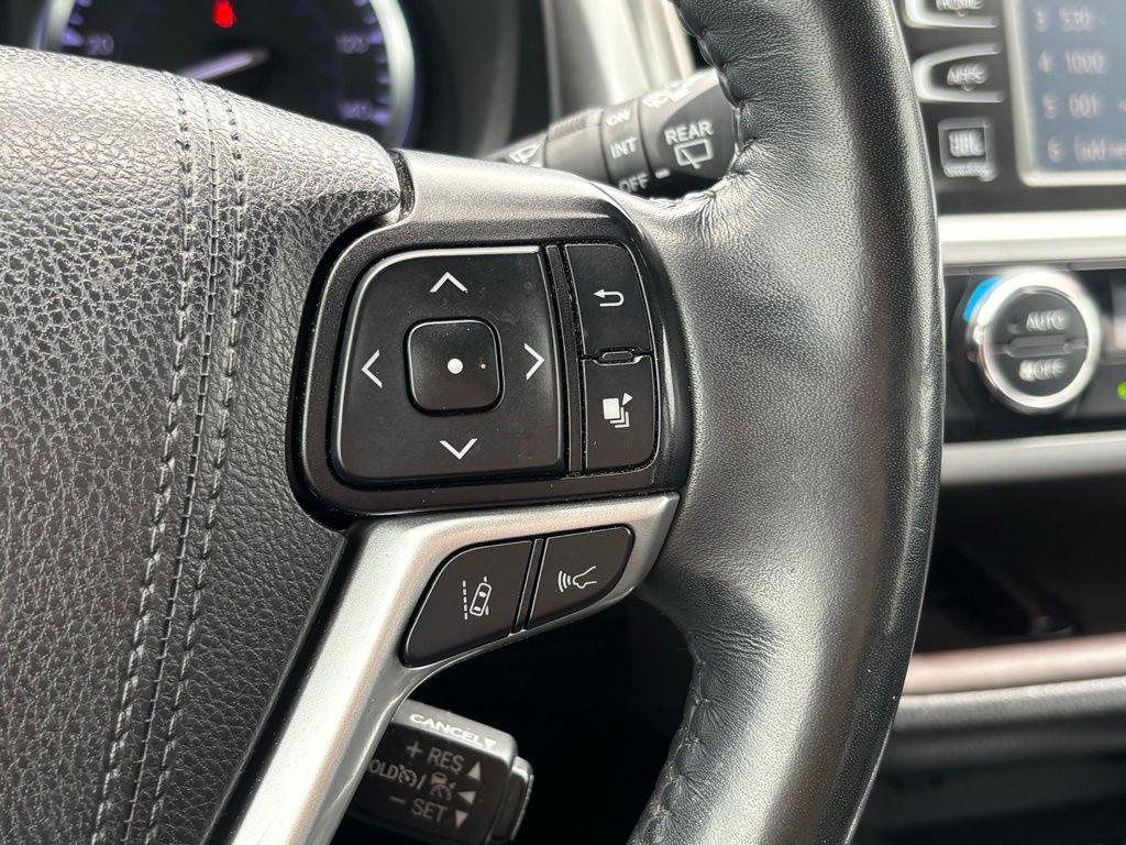 used 2019 Toyota Highlander car, priced at $23,991