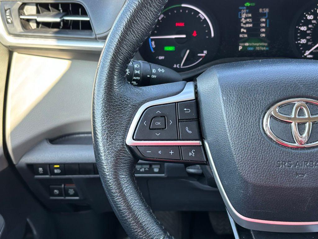 used 2023 Toyota Sienna car, priced at $35,761