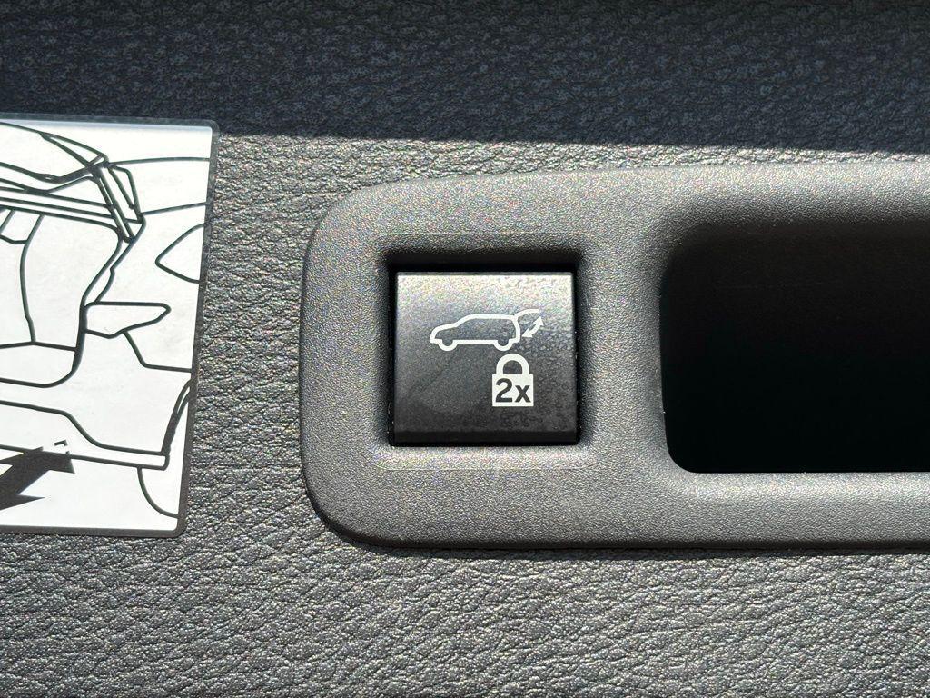 used 2023 Toyota Sienna car, priced at $35,761