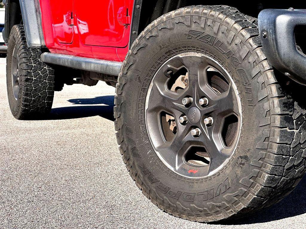 used 2020 Jeep Gladiator car, priced at $27,300