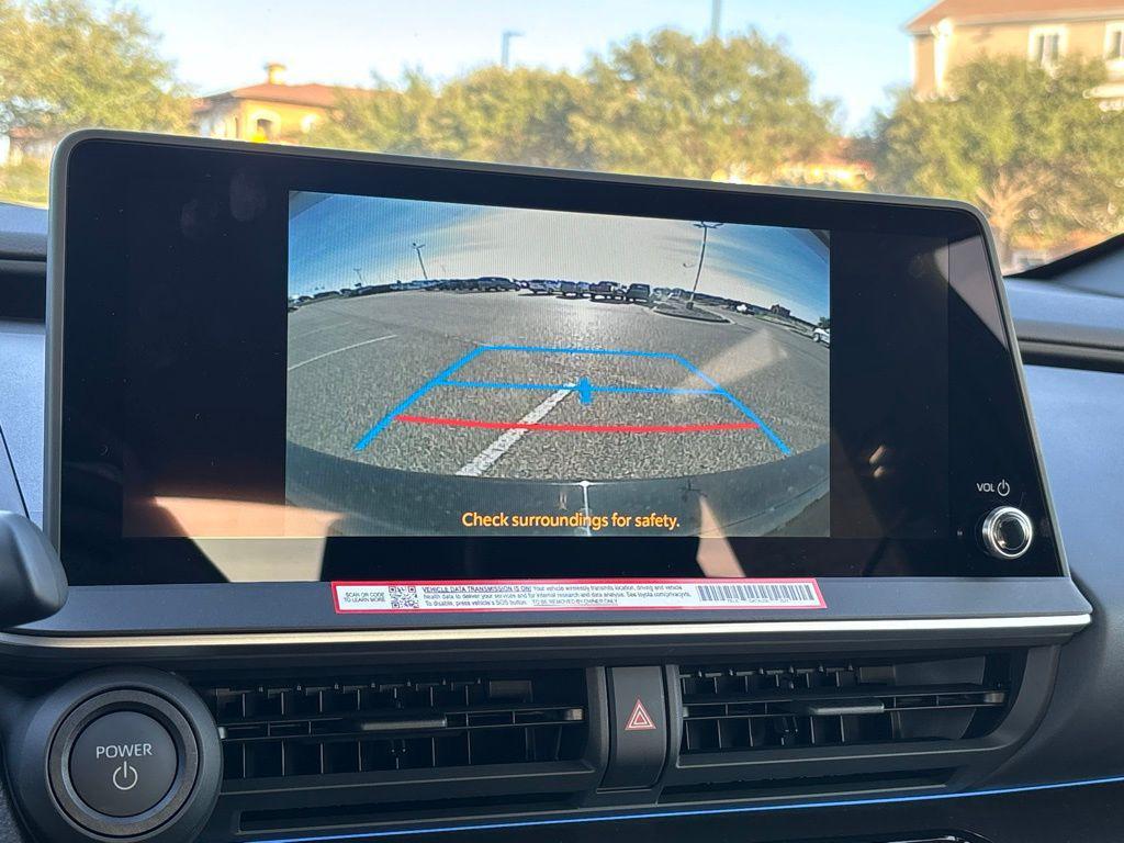 new 2026 Toyota Prius Plug-In Hybrid car, priced at $41,527