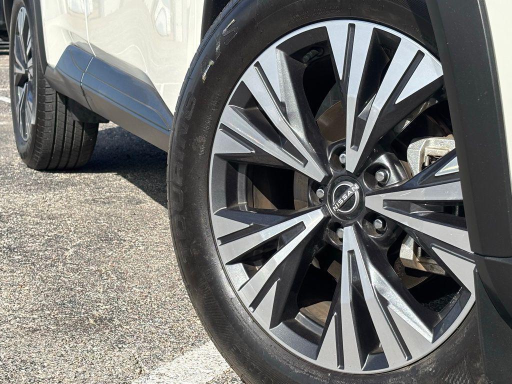 used 2023 Nissan Rogue car, priced at $19,991