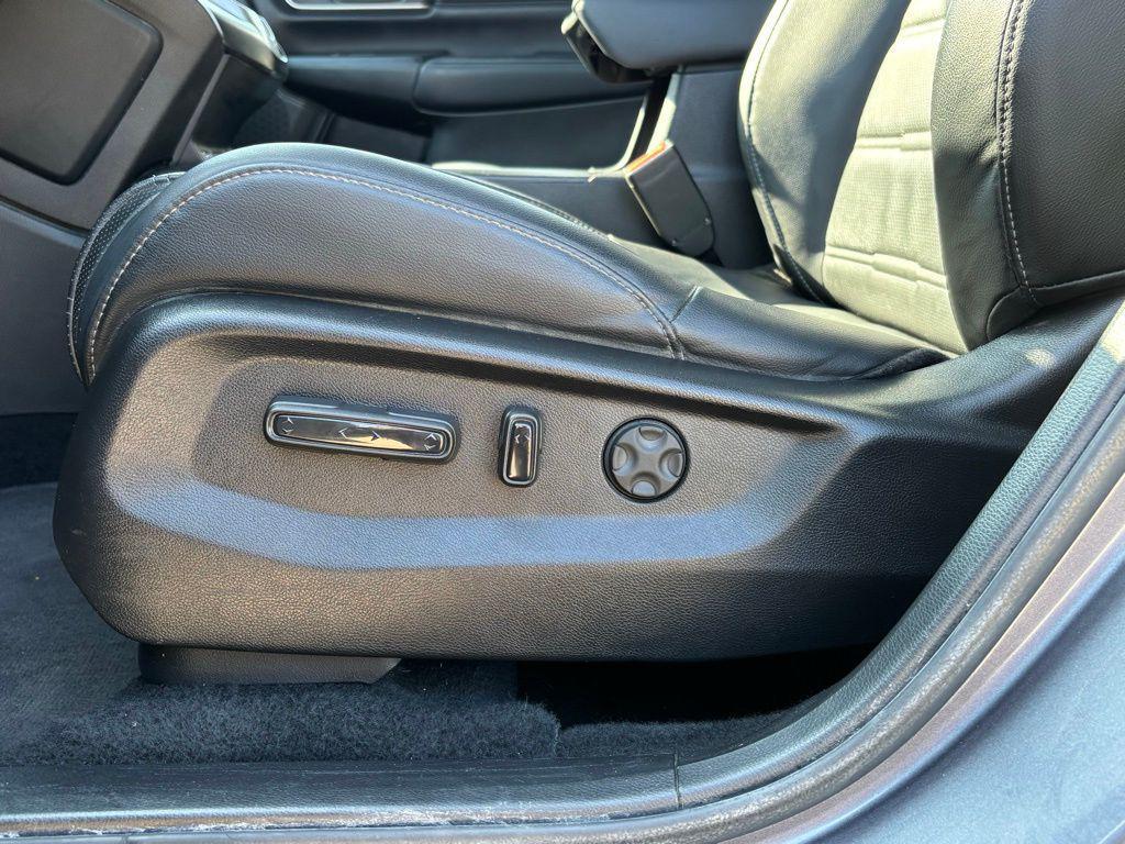 used 2021 Honda CR-V car, priced at $25,991