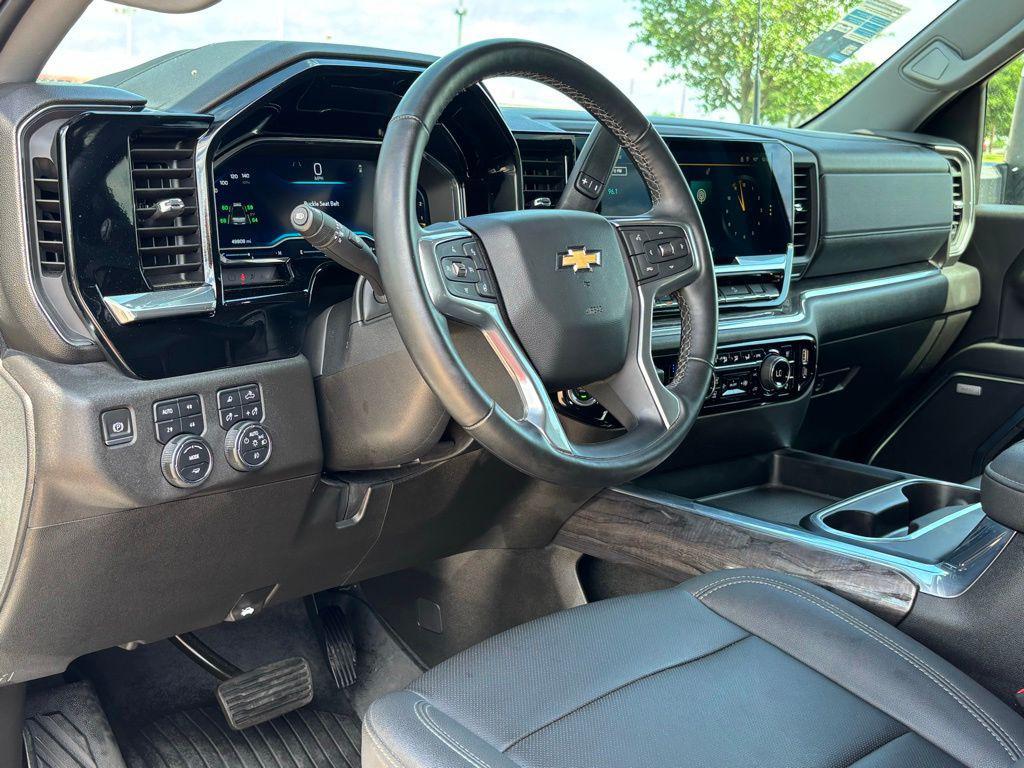 used 2024 Chevrolet Silverado 2500 car, priced at $59,991