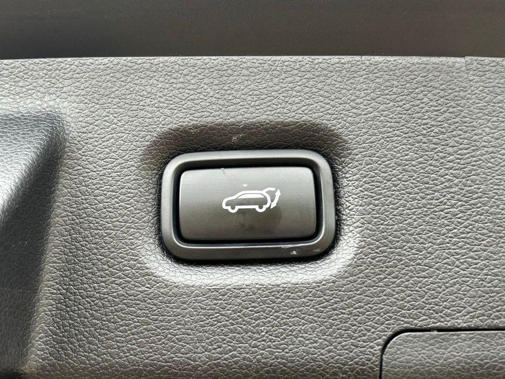 used 2022 Hyundai Santa Fe car, priced at $19,391