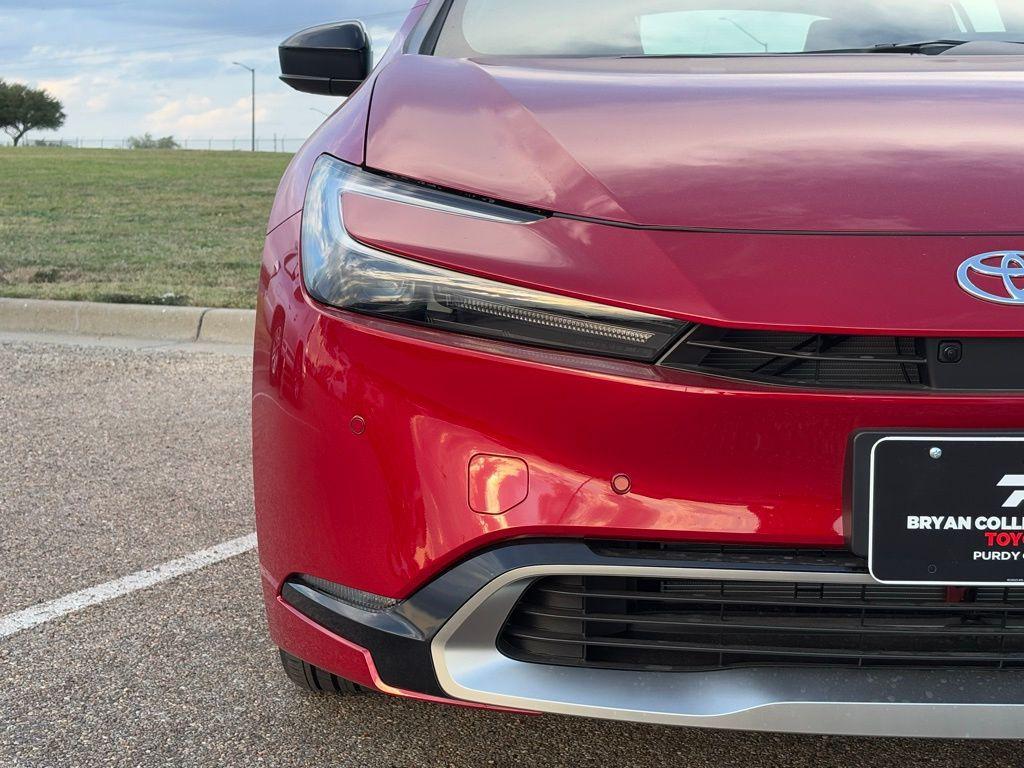 new 2026 Toyota Prius Plug-In Hybrid car, priced at $46,282