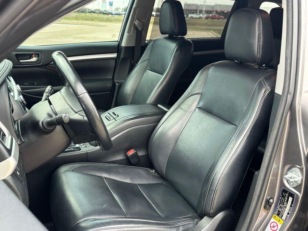 used 2018 Toyota Highlander car, priced at $19,991
