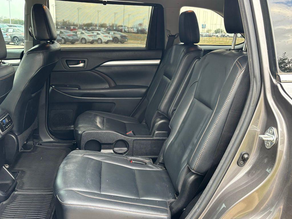 used 2018 Toyota Highlander car, priced at $19,991