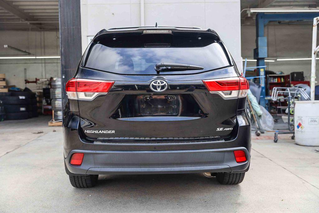 used 2017 Toyota Highlander car, priced at $23,995