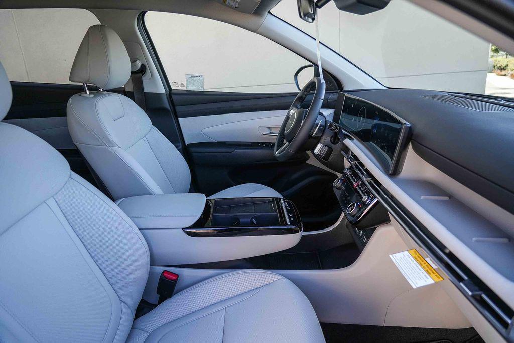 new 2026 Hyundai TUCSON Hybrid car, priced at $36,695