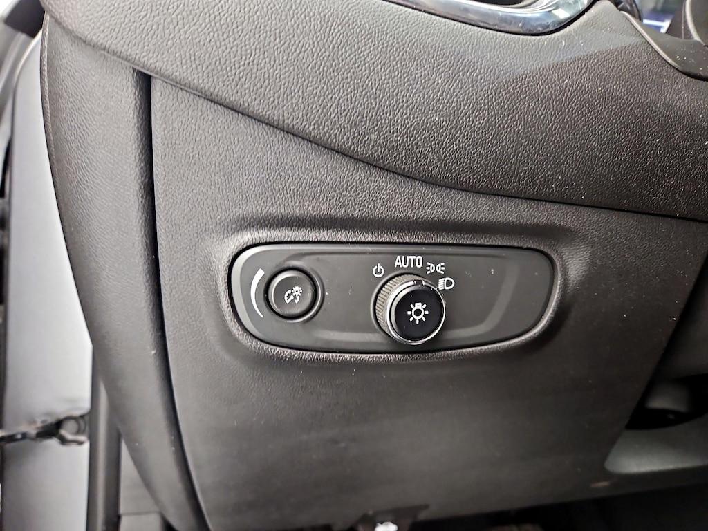 used 2023 Chevrolet Equinox car, priced at $20,998