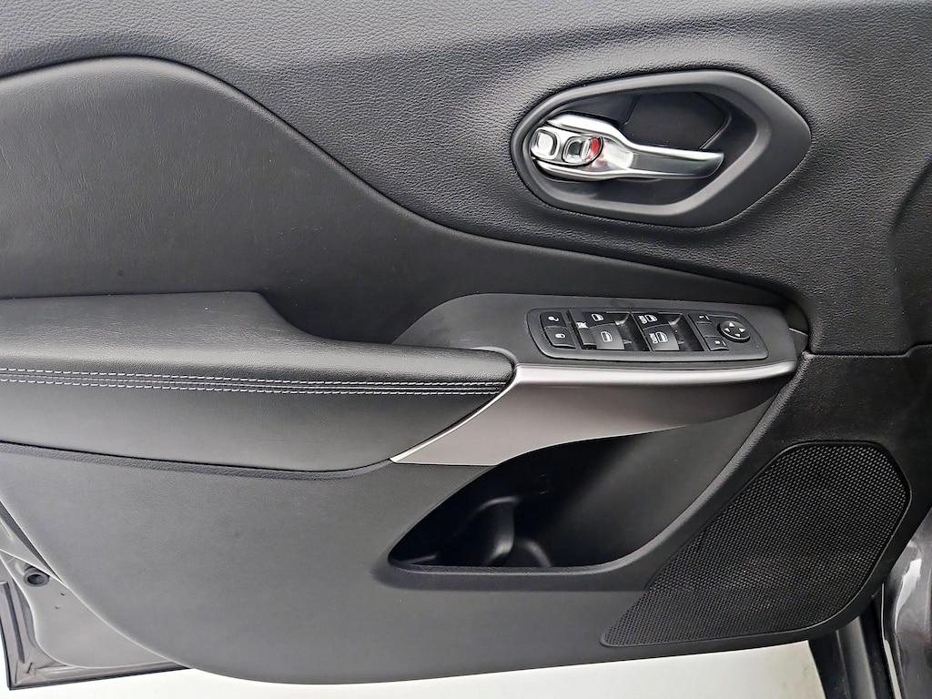 used 2019 Jeep Cherokee car, priced at $16,998