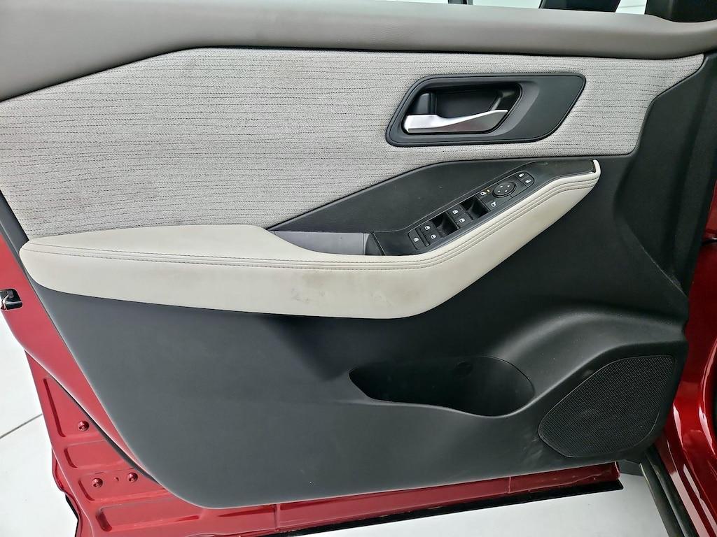 used 2023 Nissan Rogue car, priced at $24,998