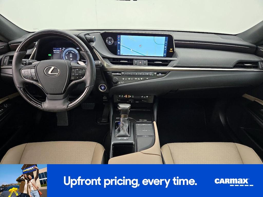used 2019 Lexus ES 300h car, priced at $35,998