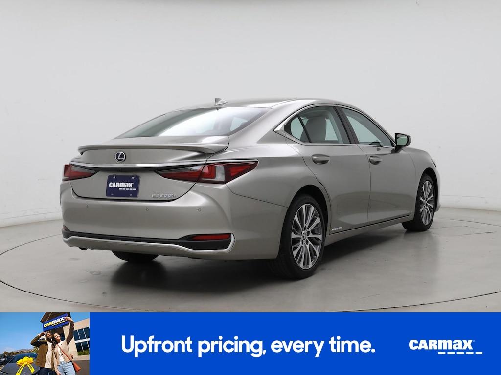 used 2019 Lexus ES 300h car, priced at $35,998