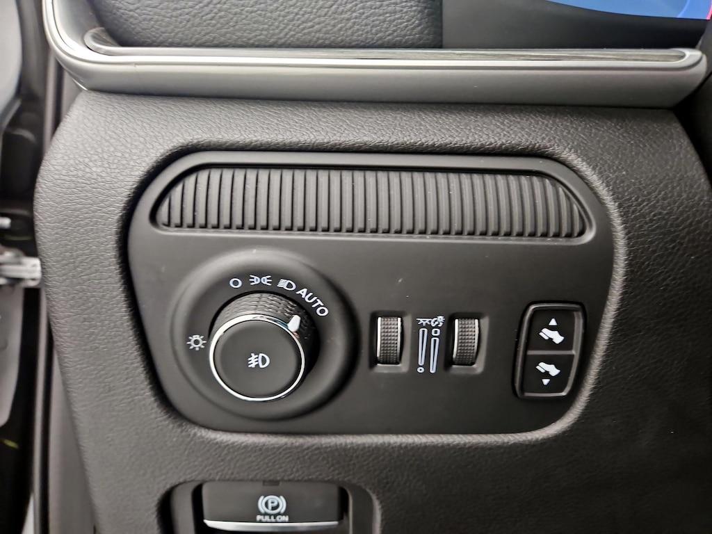 used 2024 Jeep Wagoneer L car, priced at $38,998