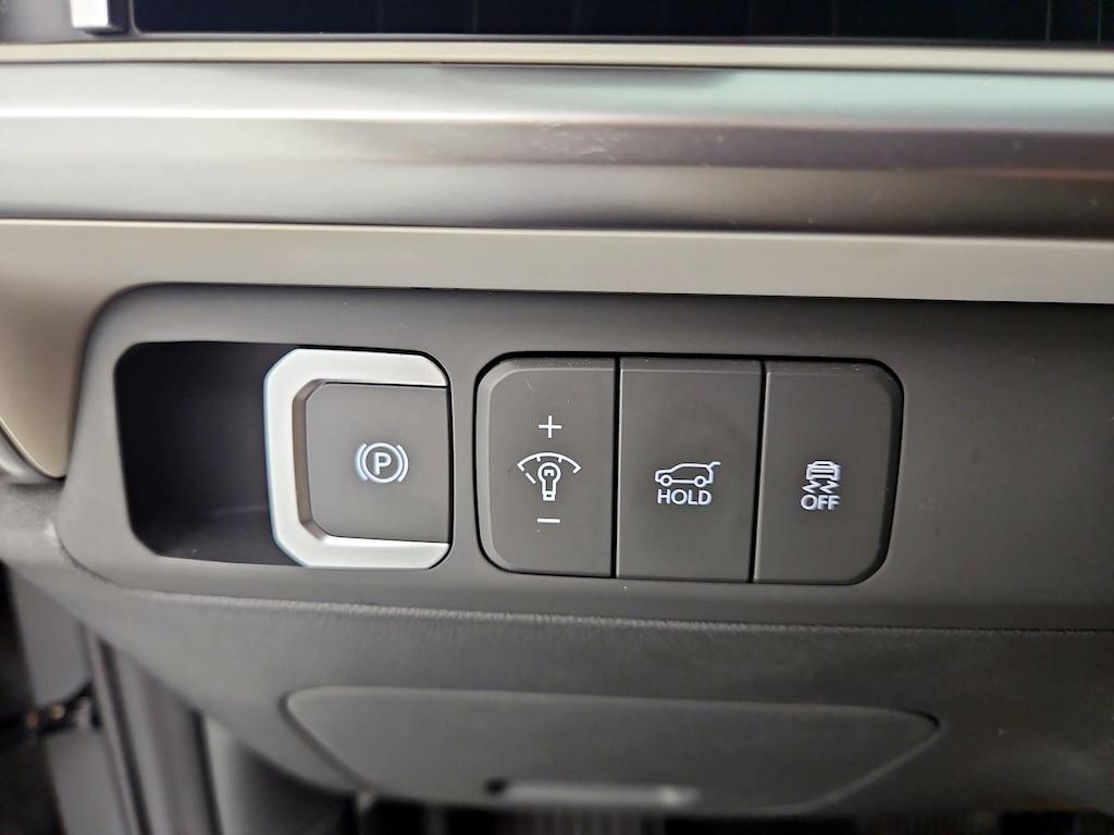 used 2024 Hyundai Santa Fe car, priced at $31,998