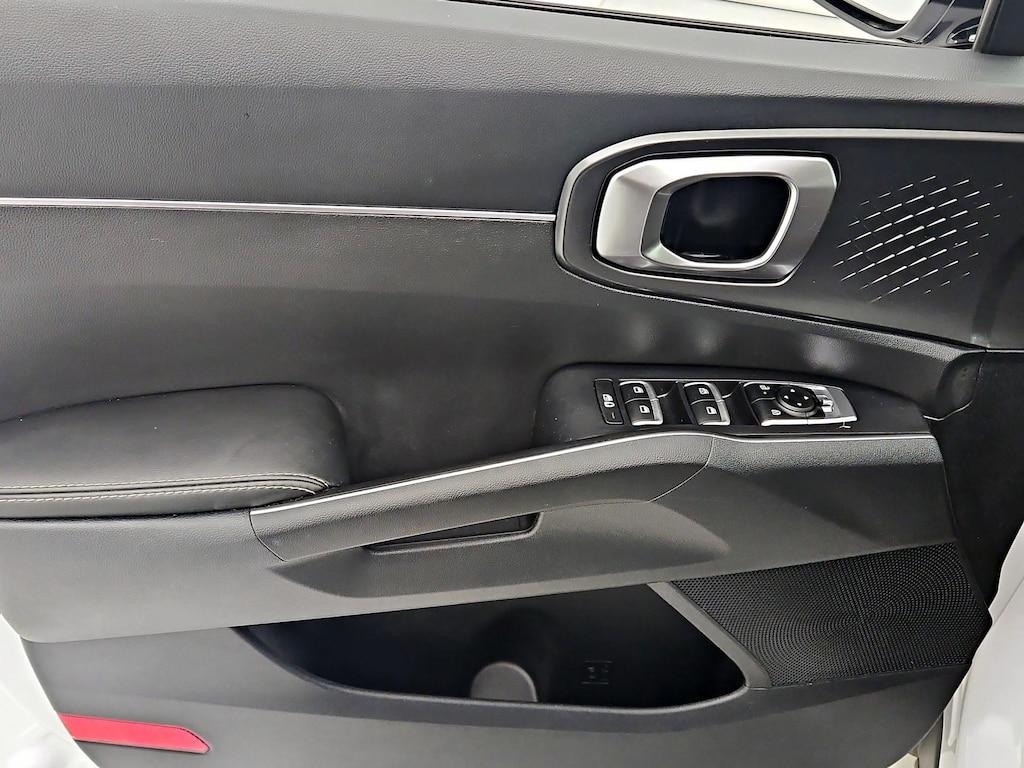 used 2024 Kia Sorento car, priced at $29,998