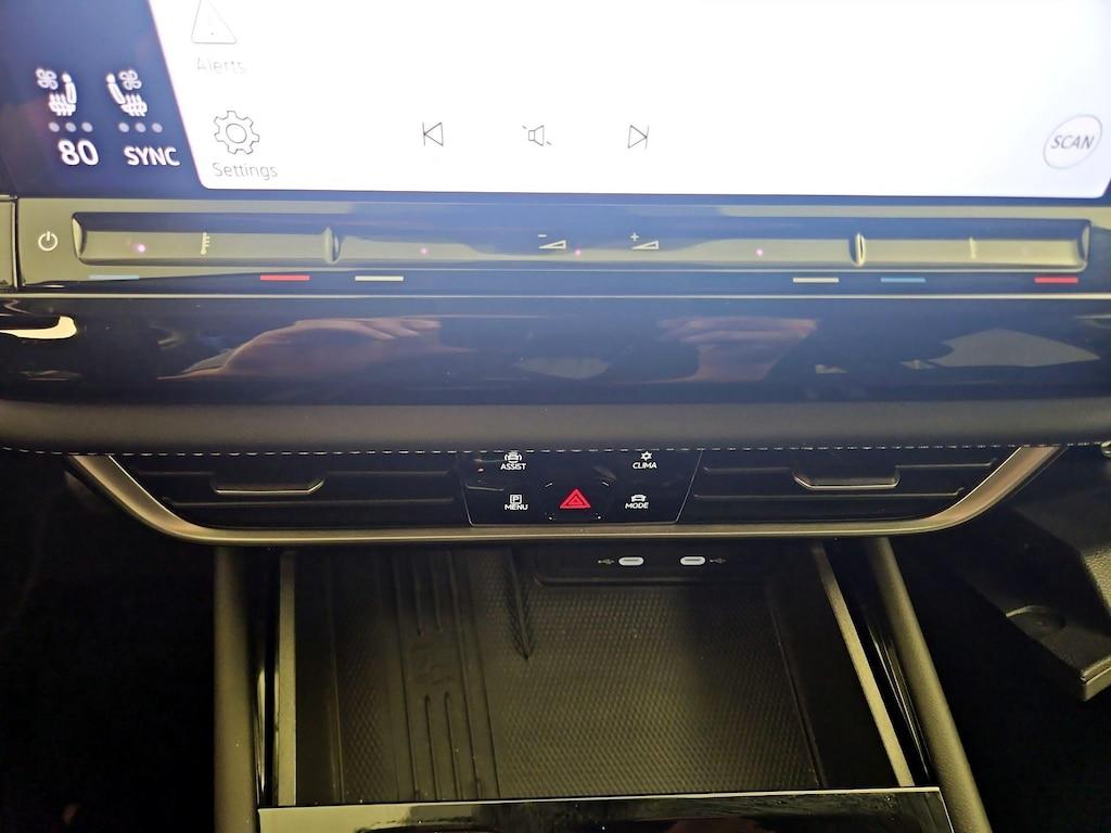 used 2025 Volkswagen Atlas car, priced at $33,998