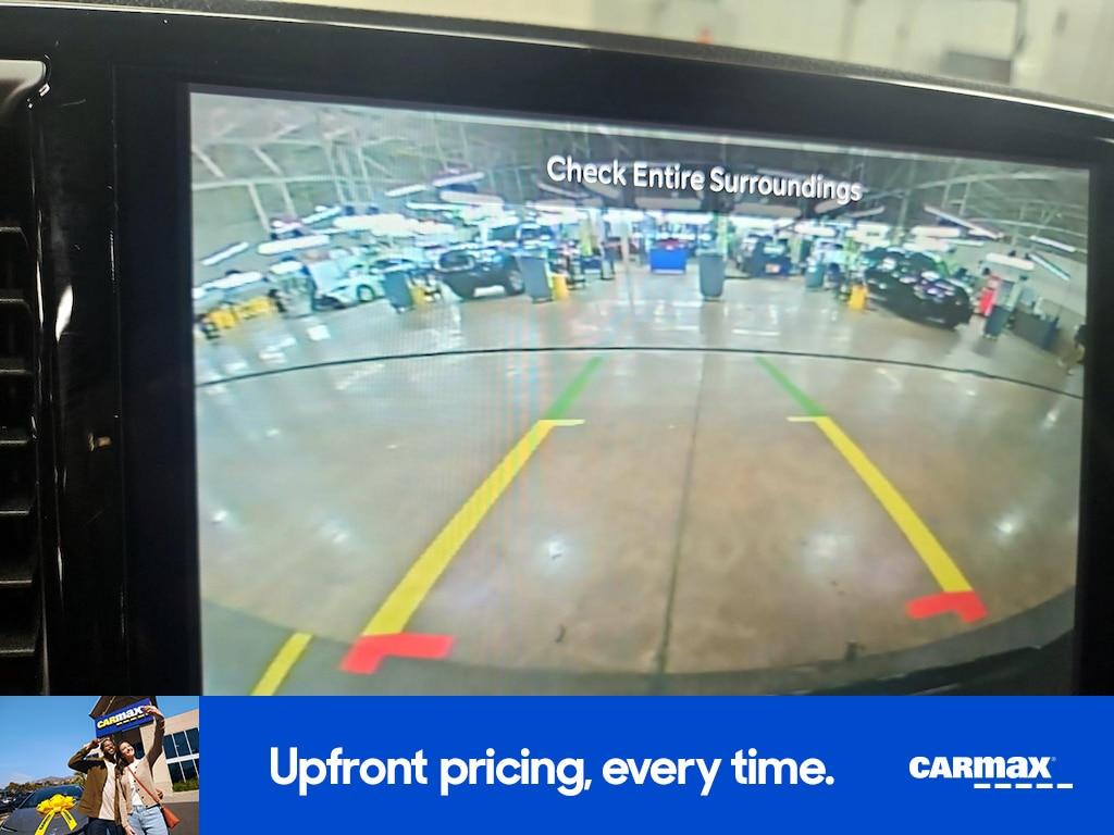 used 2025 Chrysler Pacifica car, priced at $32,998