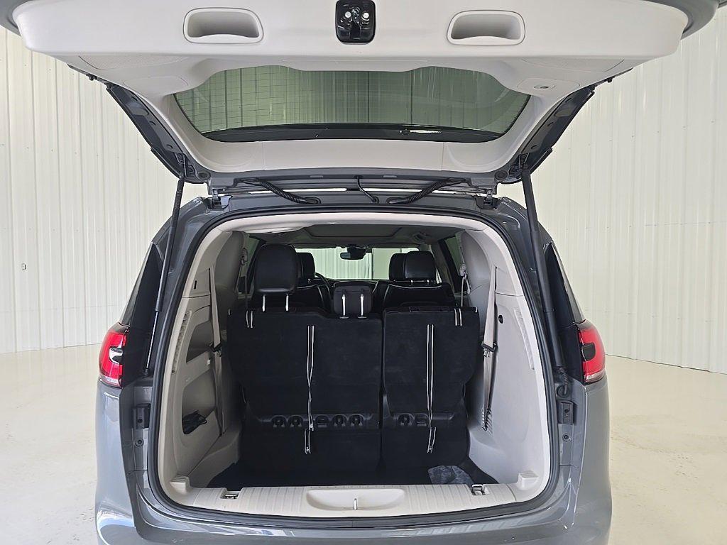 used 2023 Chrysler Pacifica car, priced at $28,700