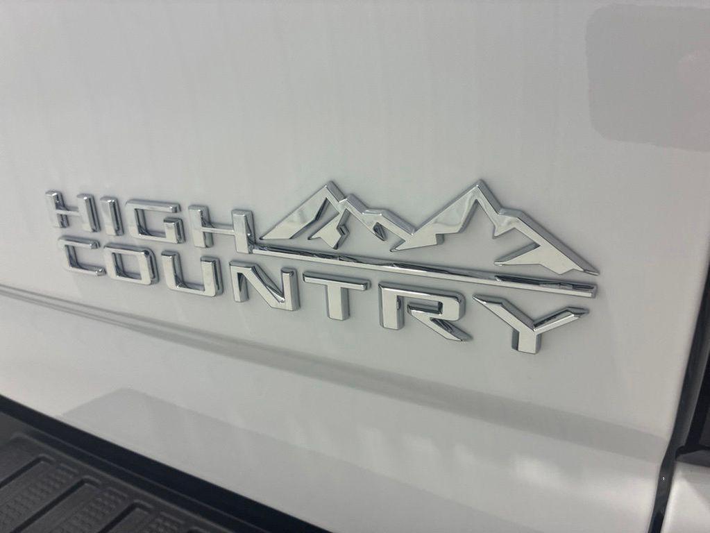 new 2026 Chevrolet Silverado 2500 car, priced at $75,226