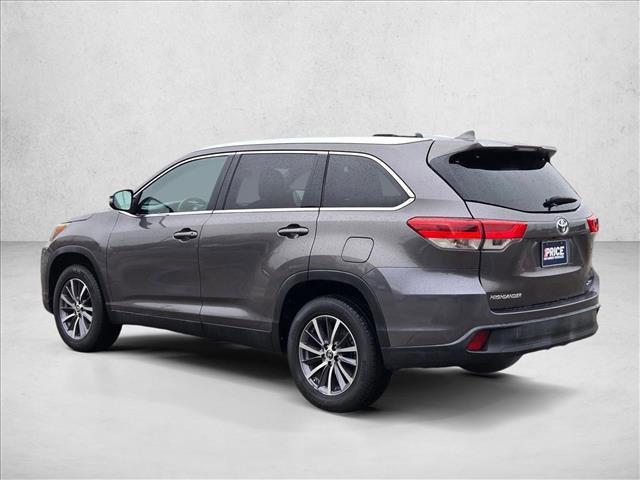used 2019 Toyota Highlander car, priced at $23,995