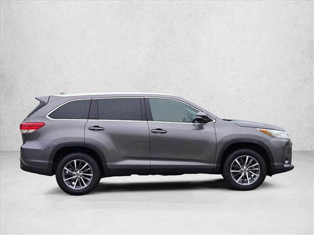 used 2019 Toyota Highlander car, priced at $23,995
