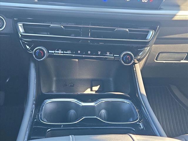 new 2026 Chevrolet Traverse car, priced at $44,353