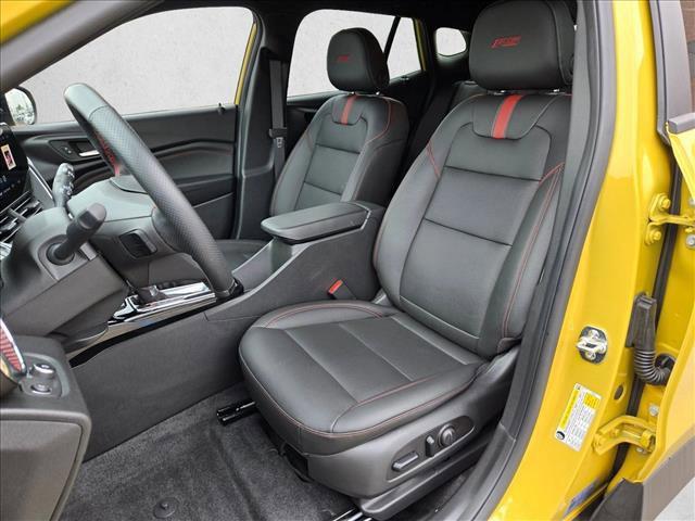 new 2025 Chevrolet Trax car, priced at $25,538