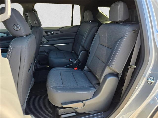 new 2026 Chevrolet Traverse car, priced at $41,081